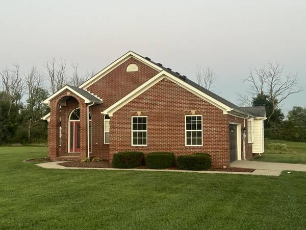 1095 Breezy Lane, Berea, KY 40403