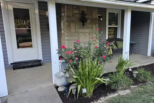 Cynthiana, KY 41031,212 Battle Grove Avenue