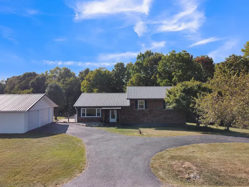 2595 Cream Ridge Road, Junction City, KY 40440