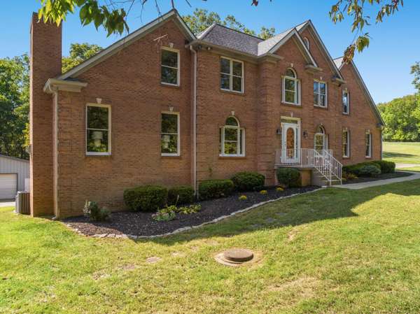 8190 Elk Lick Falls Road,  Lexington,  KY 40515