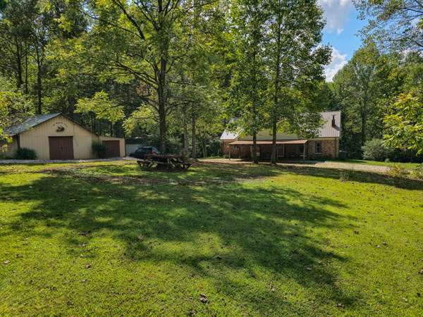 1316 Calvary Ridge Road, Yosemite, KY 42566