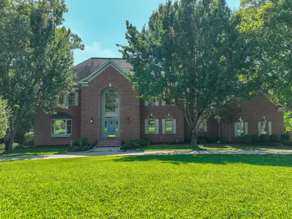 London, KY 40741,484 Woods Edge Drive