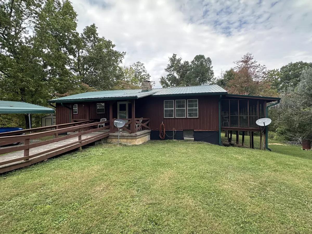 Burnside, KY 42519,320 Jeru Knob Road