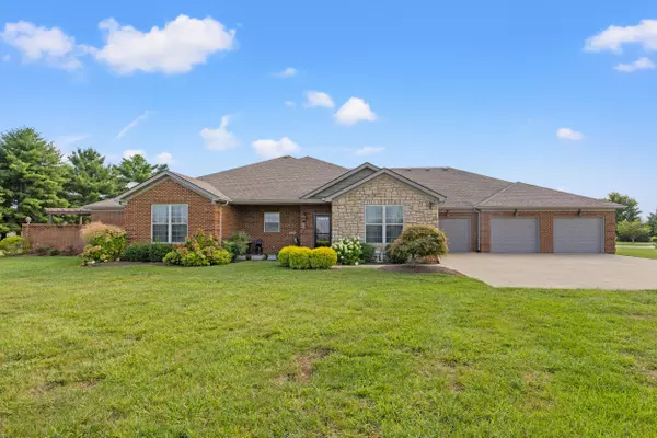 142 Rumsey Circle #A, Versailles, KY 40383