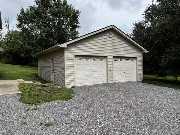 Berea, KY 40403,164 Westwood Drive