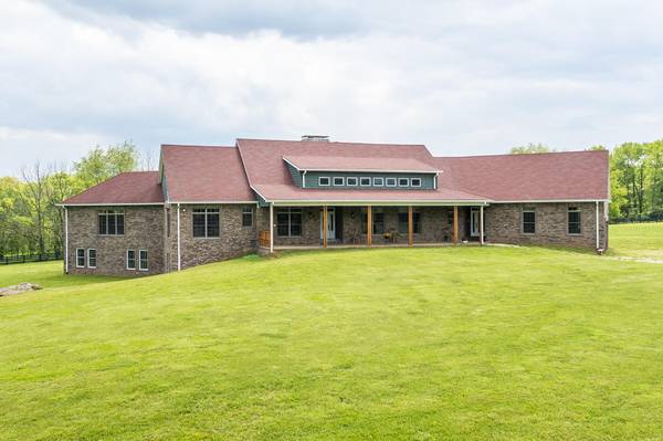 1599 Woodlake Road, Midway, KY 40347