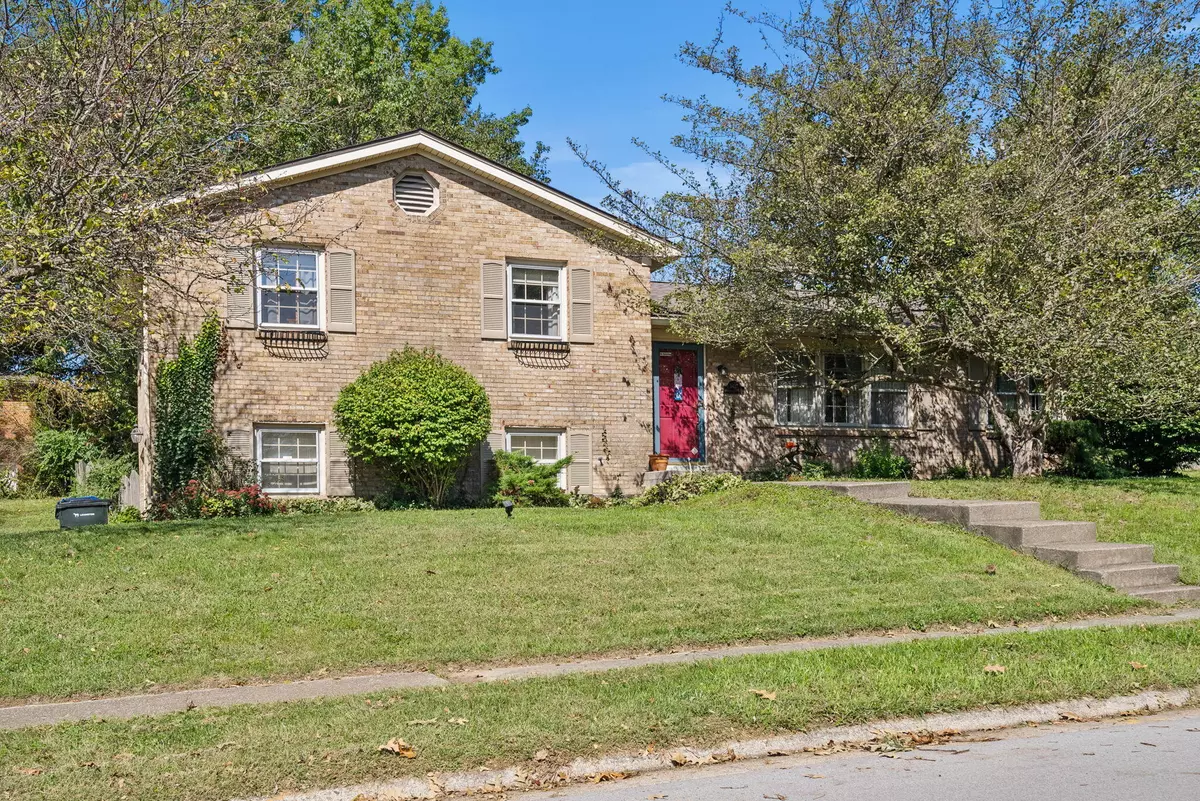 Lexington, KY 40503,3437 Birkenhead Drive