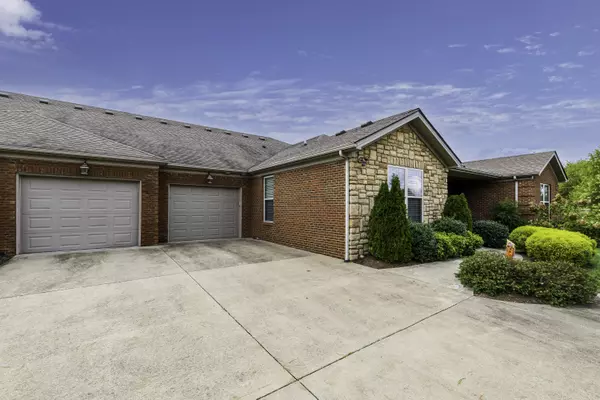 Versailles, KY 40383,113 Rumsey Circle #D