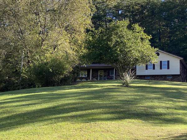 3118 US 421, Manchester, KY 40962