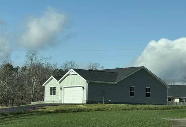 East Bernstadt, KY 40729,124 Birch Creek Lane