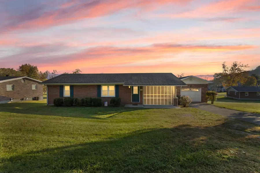 48 Meadow Drive, Stanton, KY 40380