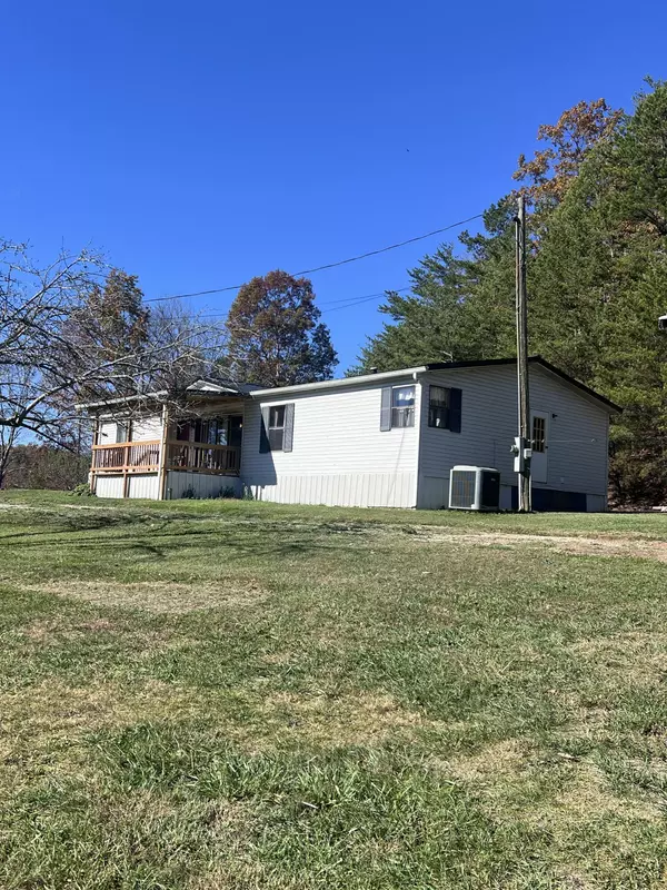 Stearns, KY 42647,13548 HWY 92
