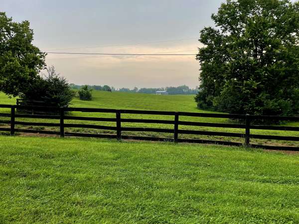 2315 Oregon Road, Versailles, KY 40383