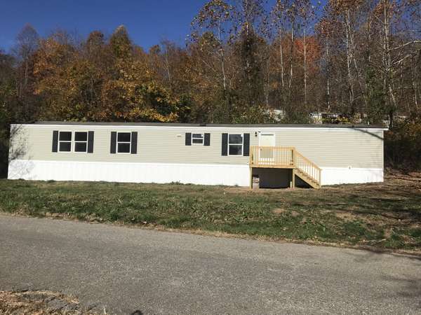 698 Little Cat Fork Road, Louisa, KY 41230