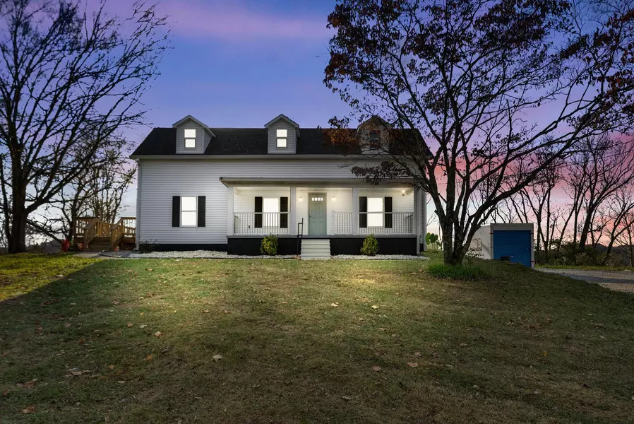 594 Clearcreek Road, Irvine, KY 40336