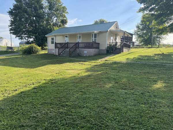 22 Hughes Fork Rd, Mckee, KY 40447