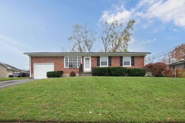 458 Stonehaven Drive, Lexington, KY 40505