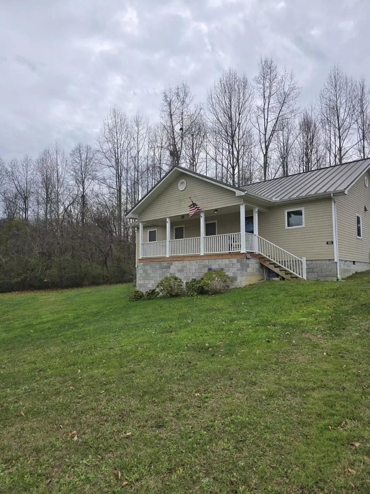 Emlyn, KY 40730,335 Green Valley Rd