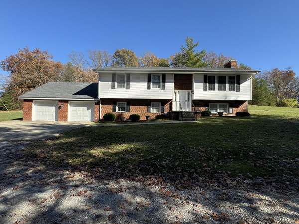 543 Day Road, Paint Lick, KY 40461