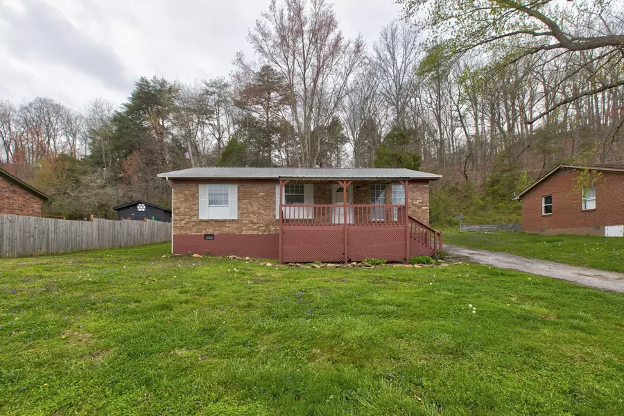 75 Holiday Hills Road, Clay City, KY 40312