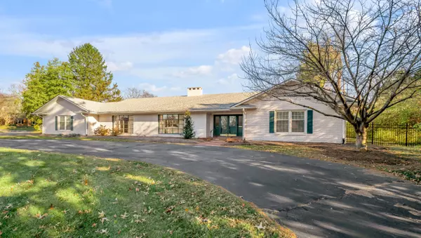 834 Chinoe Road, Lexington, KY 40502