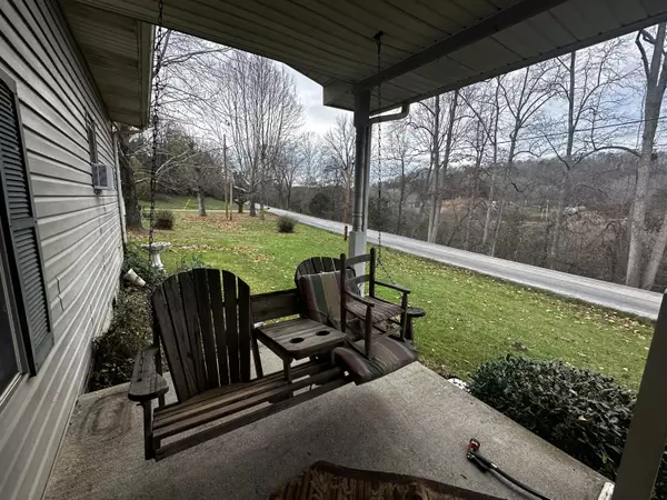 East Bernstadt, KY 40729,1216 E HIGHWAY 1376