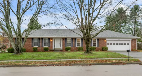 Lexington, KY 40513,3359 Snaffle Road