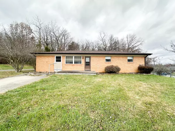 10 Logston Heights, Berea, KY 40403