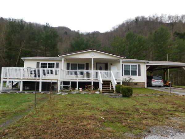 50 Tom Coal Road, Evarts, KY 40828