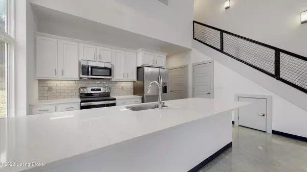 Louisville, KY 40243,722 Burnett Farm Lane