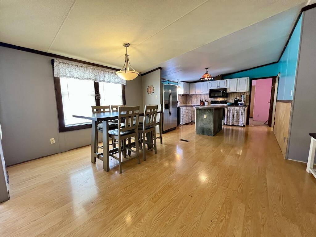 Liberty, KY 42539,1562 Contown Road