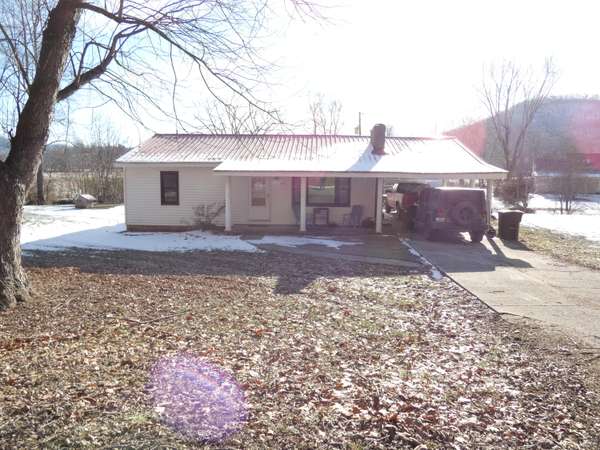 613 Little Hardwicks Creek Road, Clay City, KY 40312