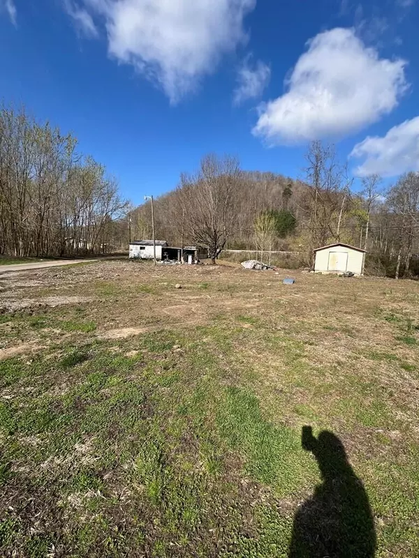 Prestonsburg, KY 41653,160 Fannin Lane