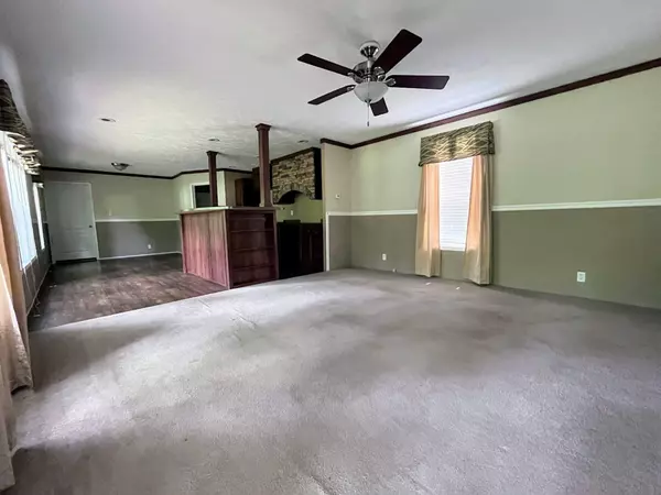 Berea, KY 40403,72 Teresa Lane