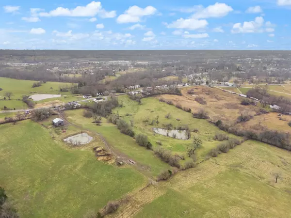 685 Bellows Mill Road Harrodsburg, KY 40330