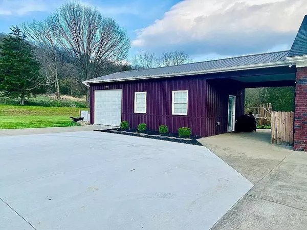 Frankfort, KY 40601,13982 US 127 North Highway