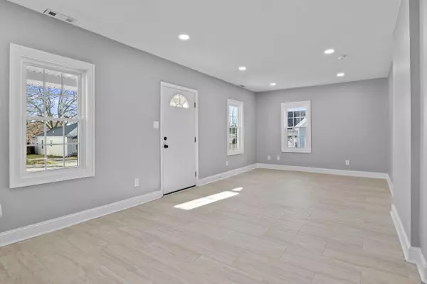 Lexington, KY 40502,353 Sherman Avenue