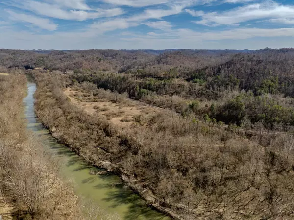 Louisa, KY 41230,015890A Ky Hwy 1690