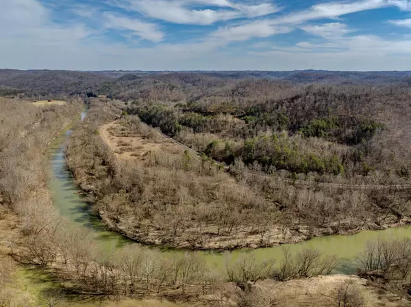 015890A Ky Hwy 1690, Louisa, KY 41230