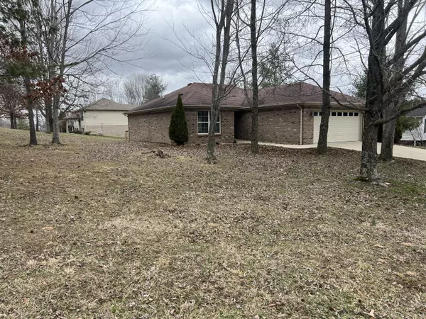 216 Pinecrest Court, Berea, KY 40403