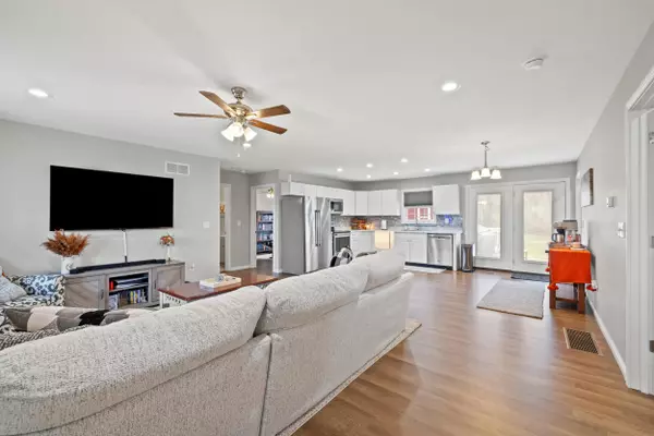 Stanford, KY 40484,159 Tanner Circle