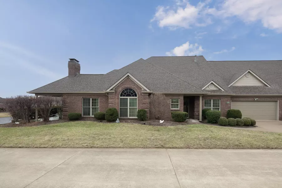 1585 Pine Needles Lane #2204, Lexington, KY 40513