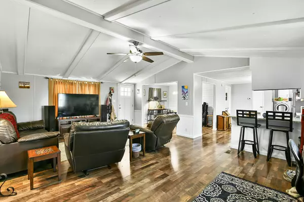 Lawrenceburg, KY 40342,4112 Bardstown Road