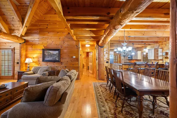 2374 Murphy Fork Road Hazel Green, KY 41332