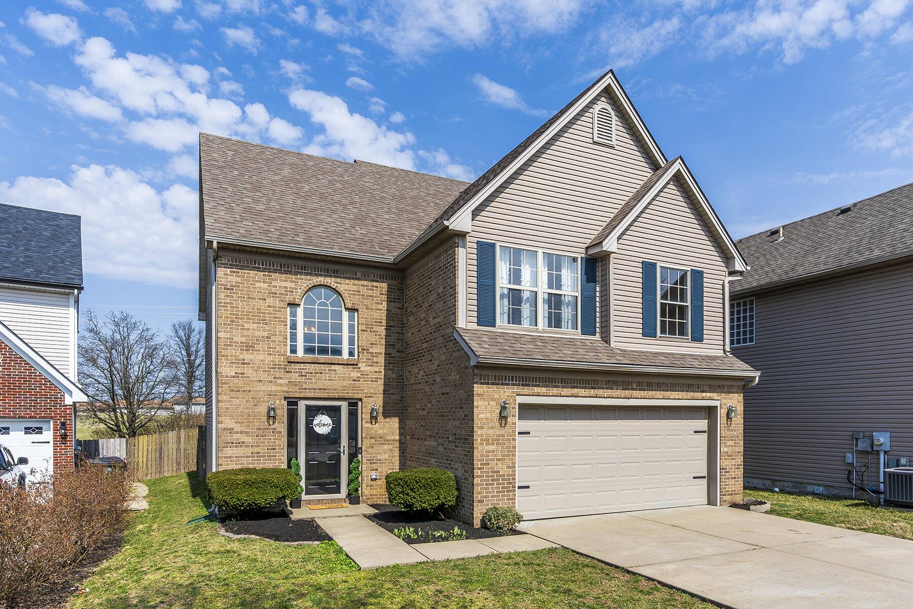 Lexington, KY 40511,956 Winding Oak Trail