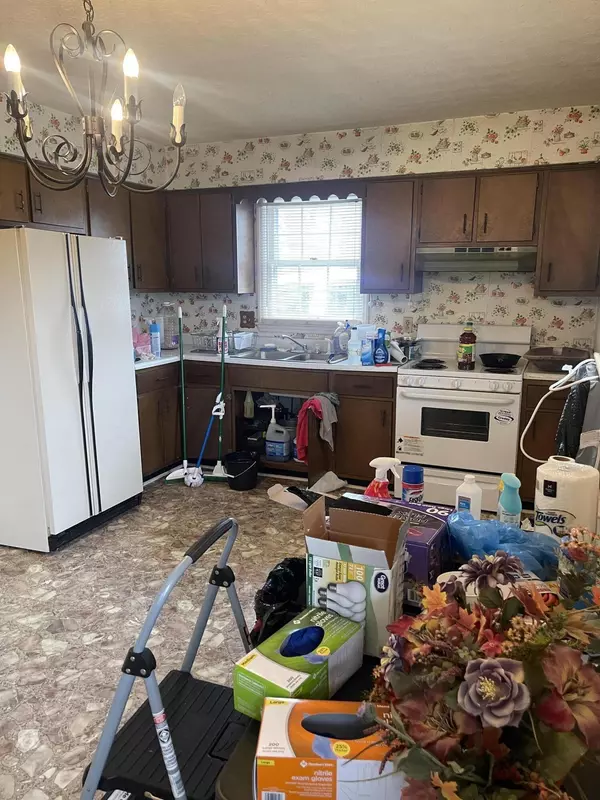 Lawrenceburg, KY 40342,305 Oakwood Drive