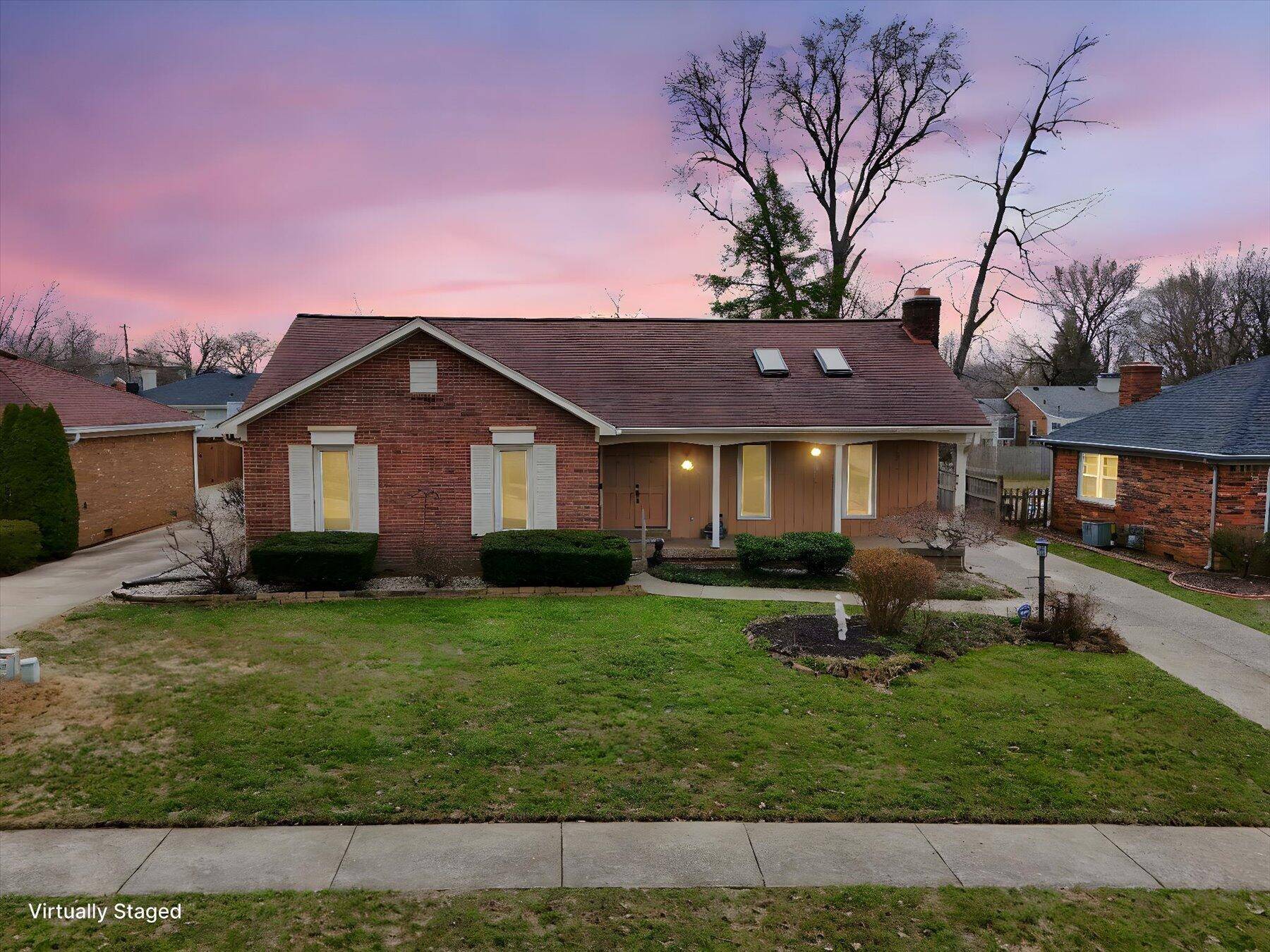 1907 Arboro Place, Louisville, KY 40220