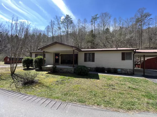 3063 Highway #1344, Calvin, KY 40813