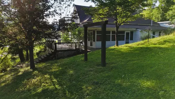 Beattyville, KY 41311,18 Madison Street