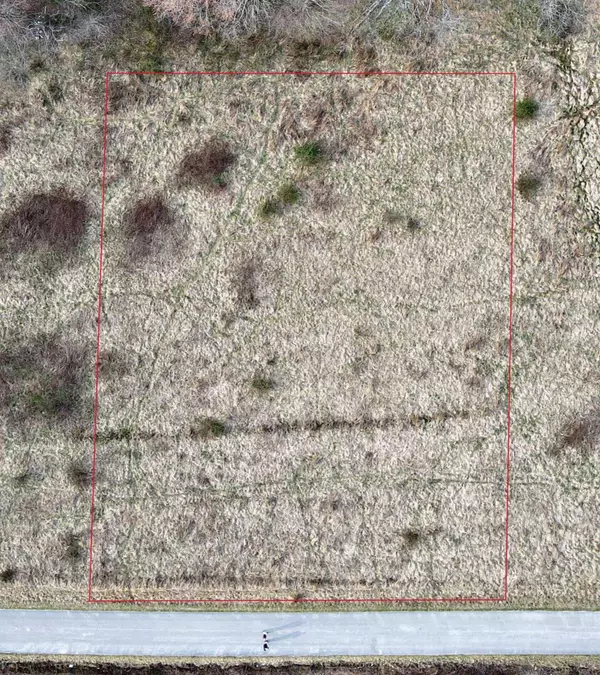 9999 Flatwoods School Road, Crab Orchard, KY 40419